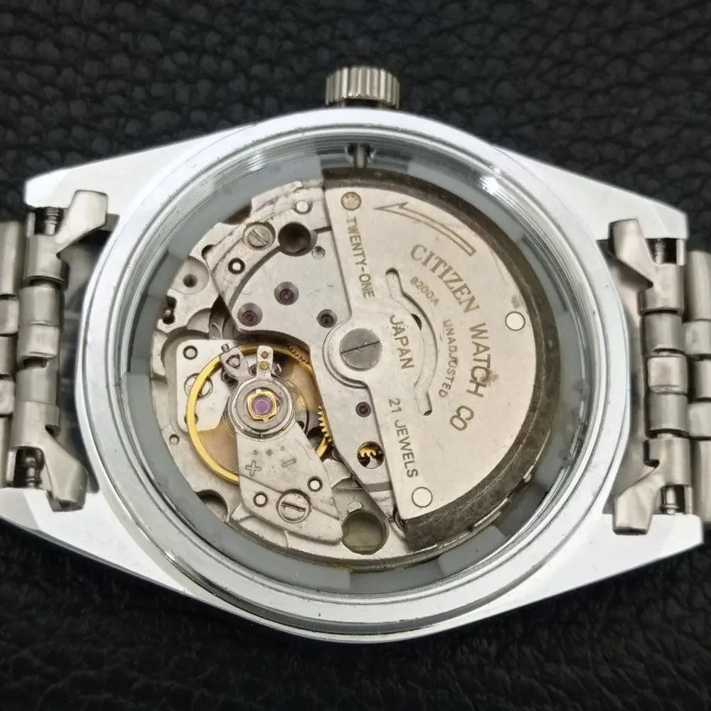 Vintage 1977 Citizen Automatic Mens Silver Watch W/daydate & Arabic accents